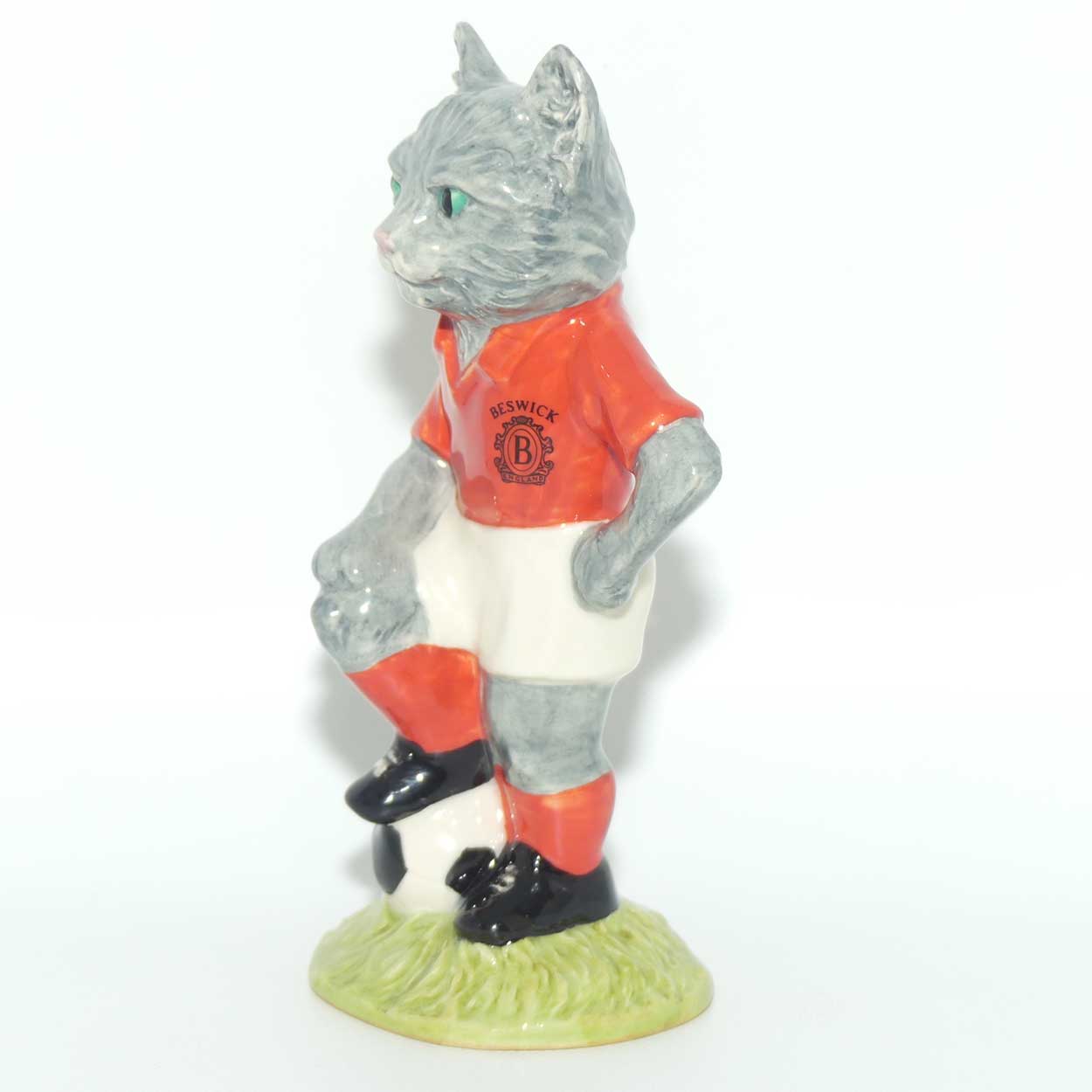 FF3 Beswick Footballing Felines Collection figure Kitkat