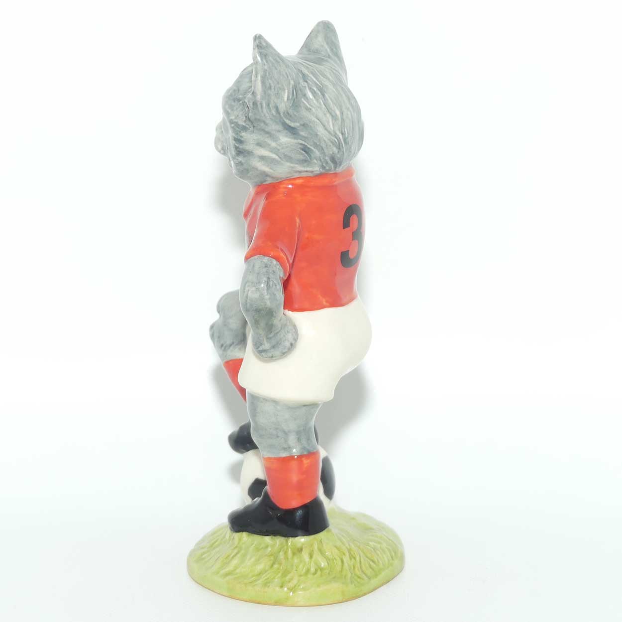 FF3 Beswick Footballing Felines Collection figure Kitkat