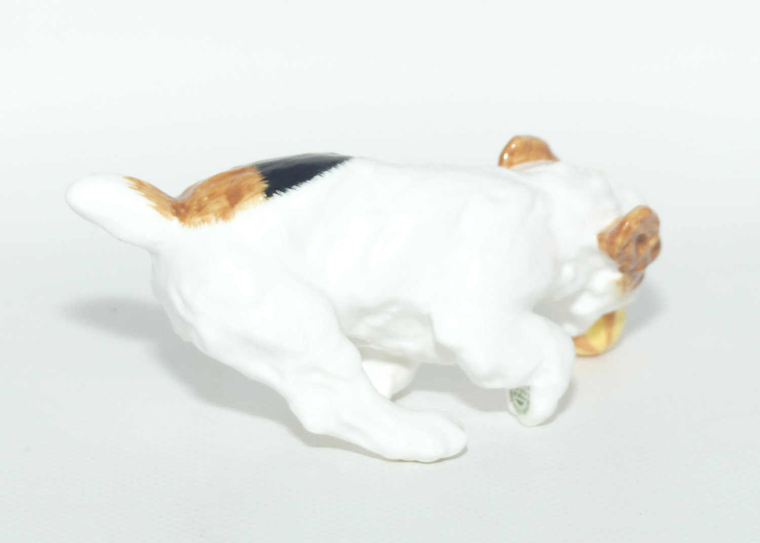 HN1097 Royal Doulton Character Dog Running with Ball