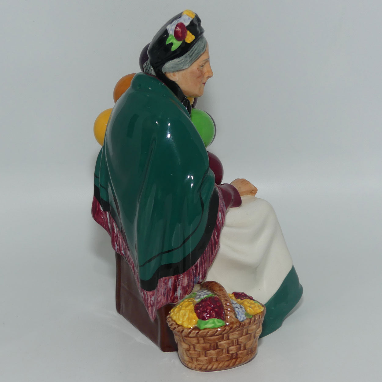 HN1315 Royal Doulton figure The Old Balloon Seller | early stamp