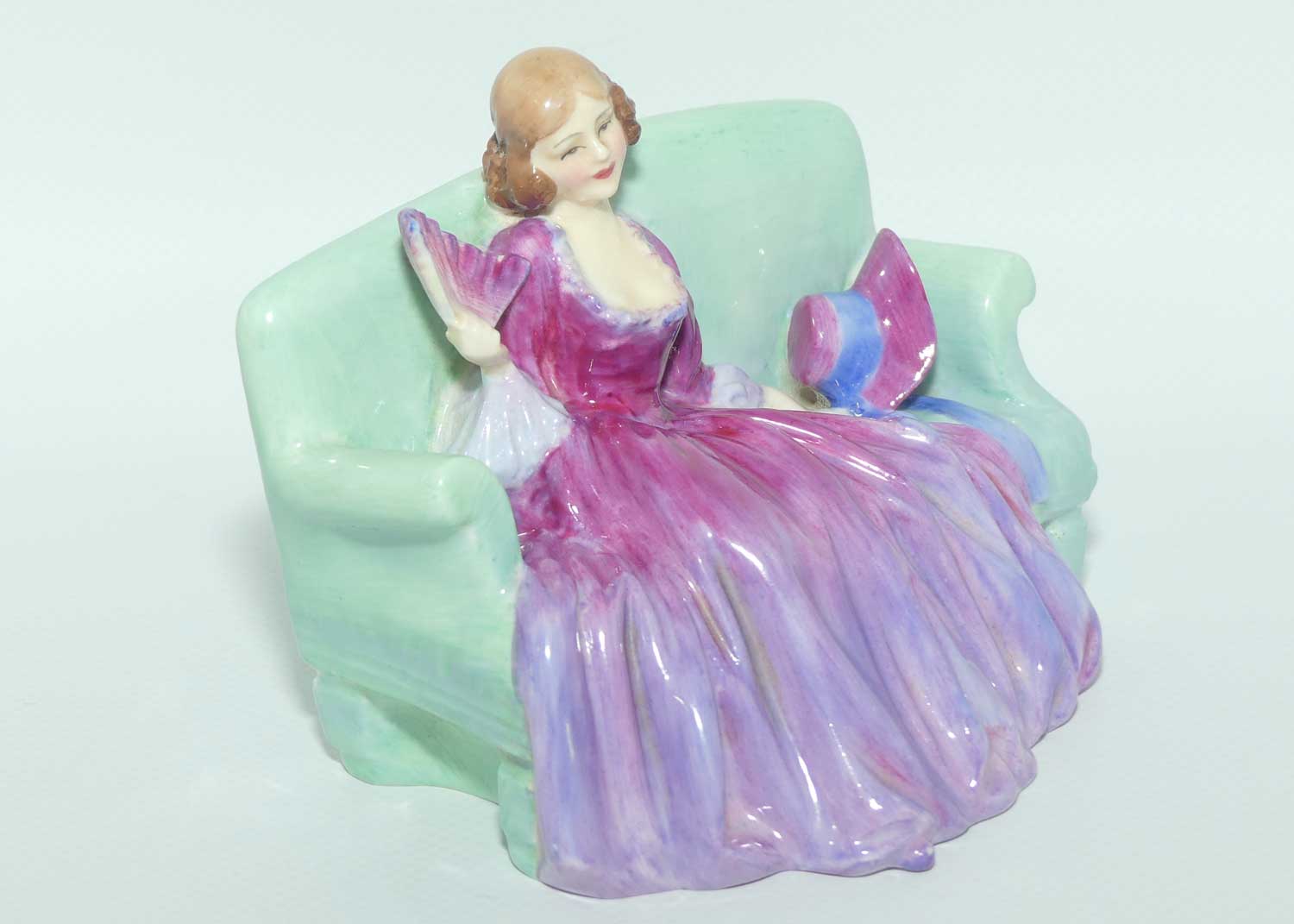 HN1589 Royal Doulton figure Sweet and Twenty | Small Size