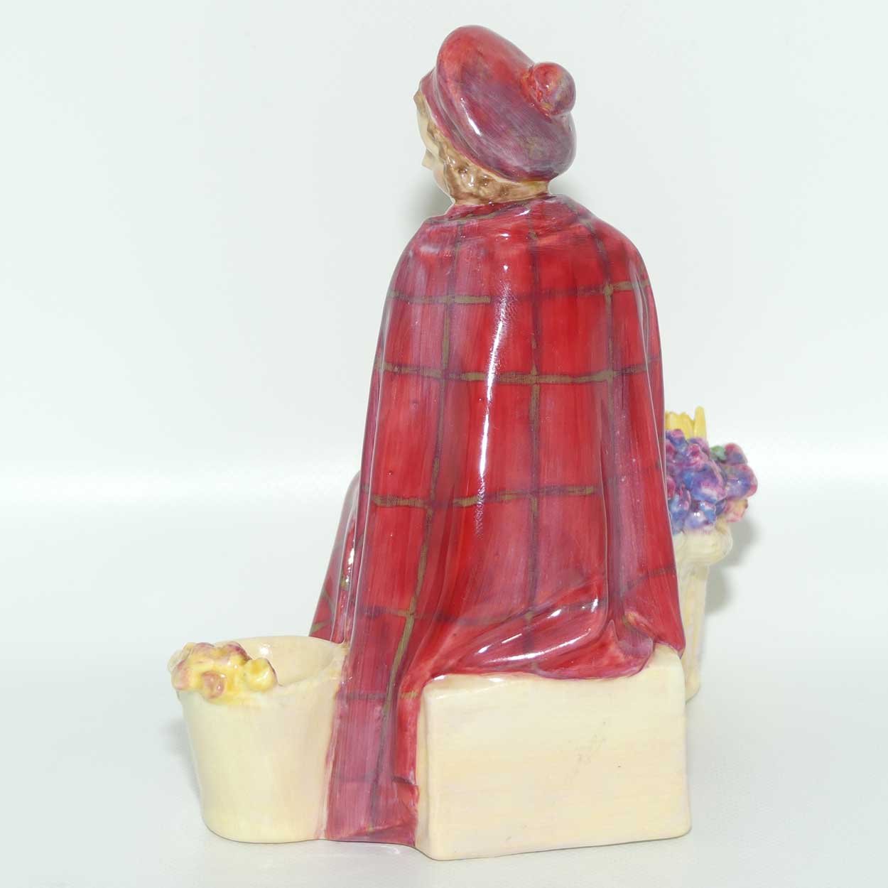 HN1626 Royal Doulton figure Bonnie Lassie