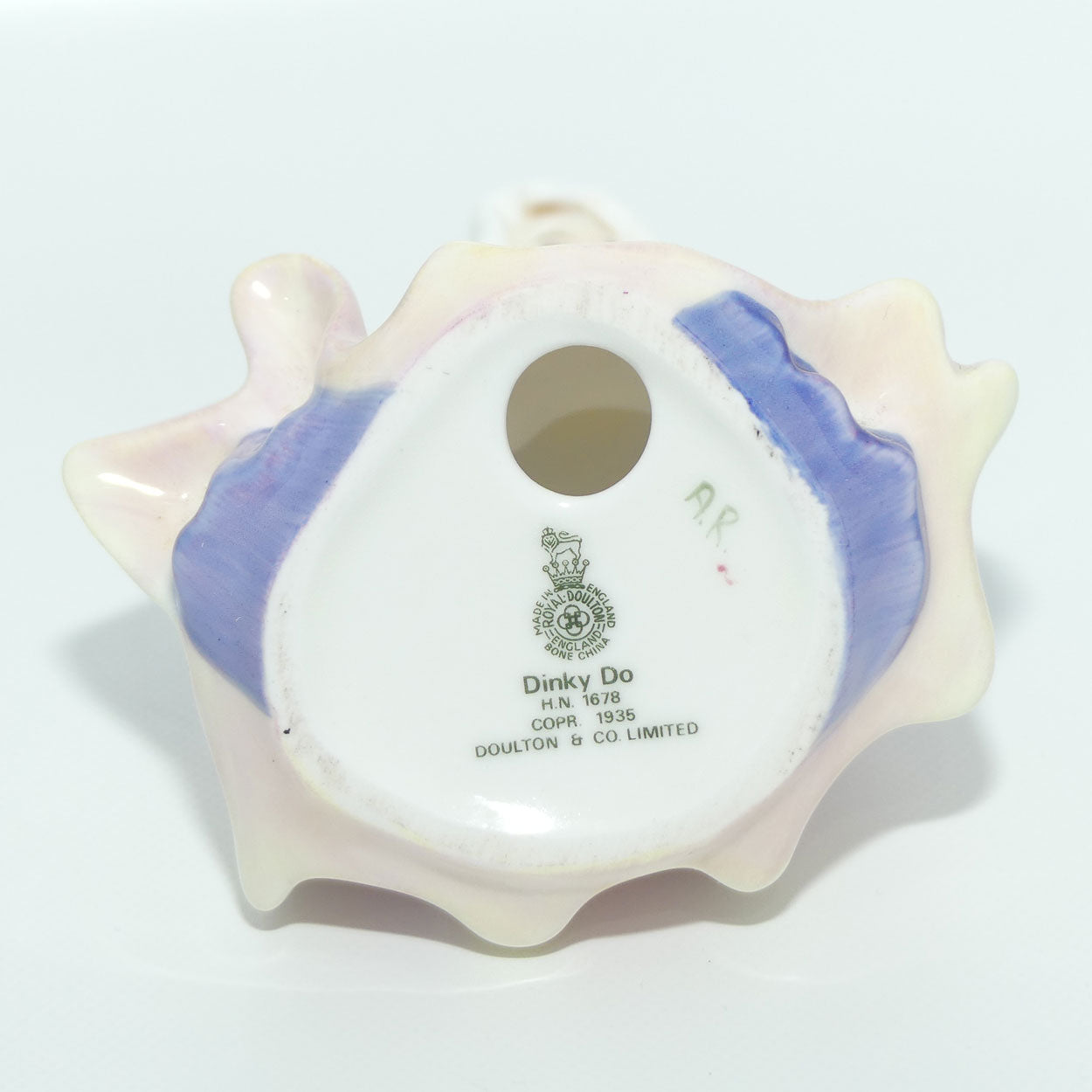 HN1678 Royal Doulton figure Dinky Do | later version