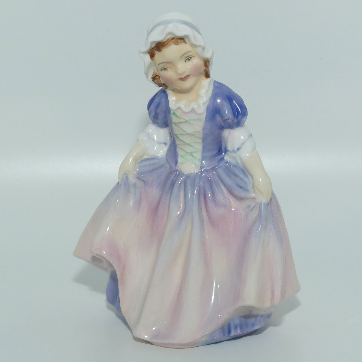 HN1678 Royal Doulton figure Dinky Do | early version