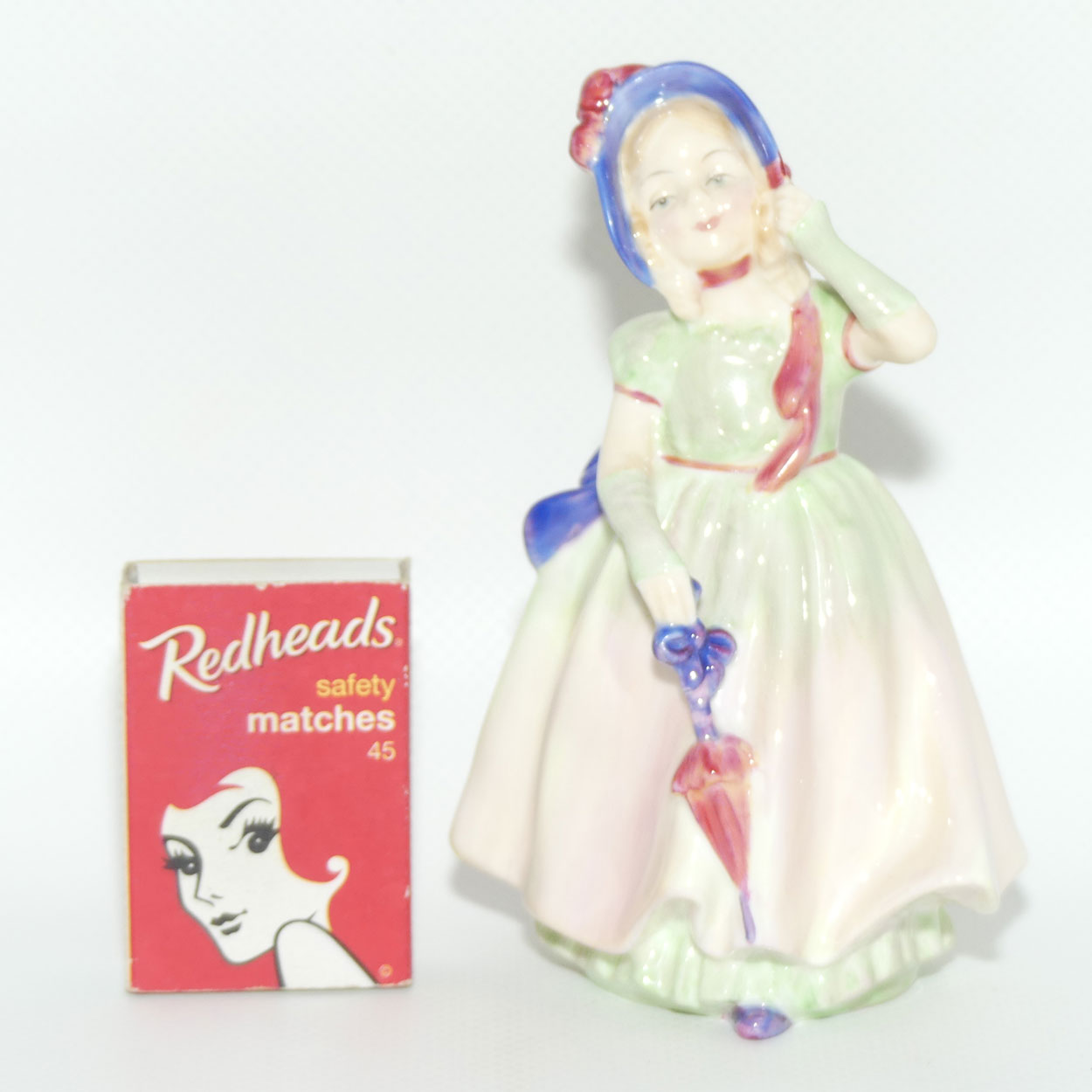 HN1679 Royal Doulton figure Babie | early version