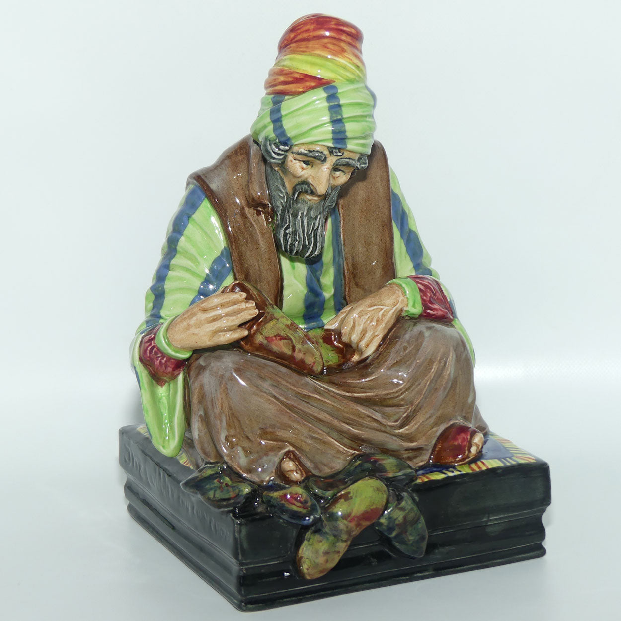 HN1706 Royal Doulton figure The Cobbler | Green and Brown