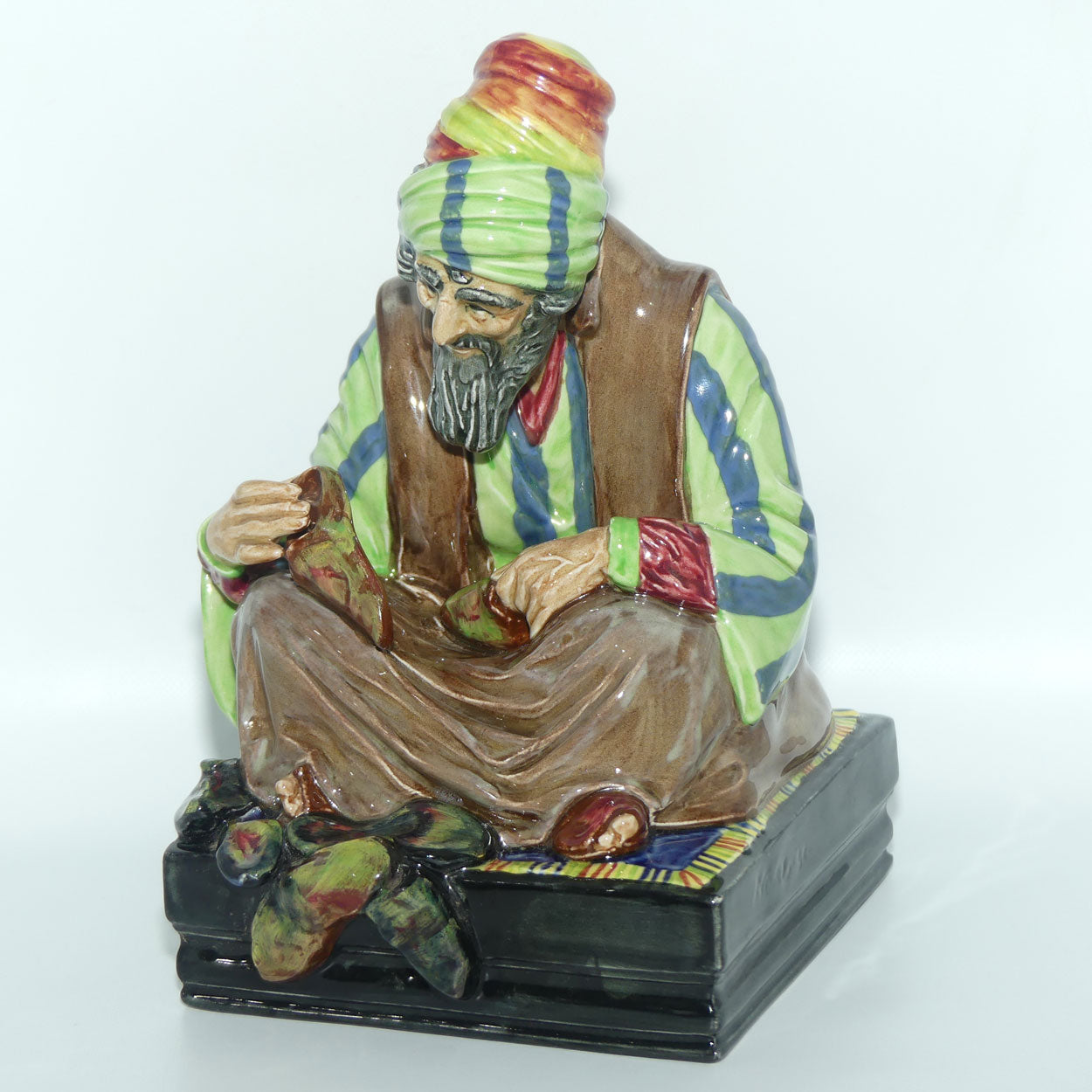 HN1706 Royal Doulton figure The Cobbler | Green and Brown
