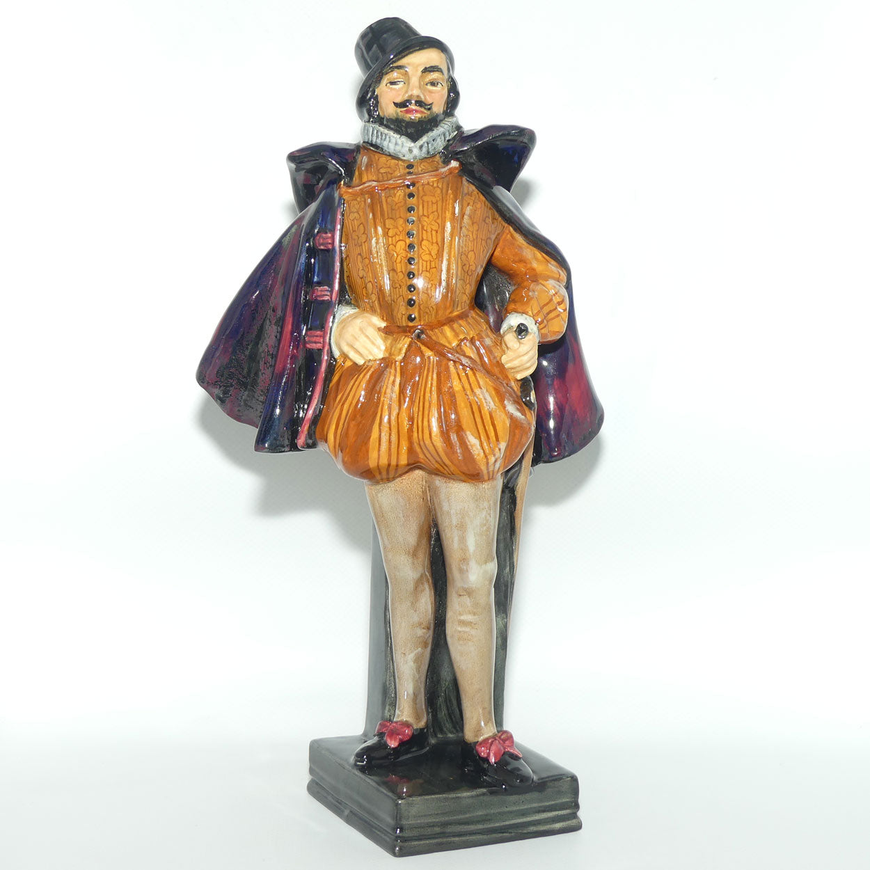 HN1751 Royal Doulton figure Sir Walter Raleigh