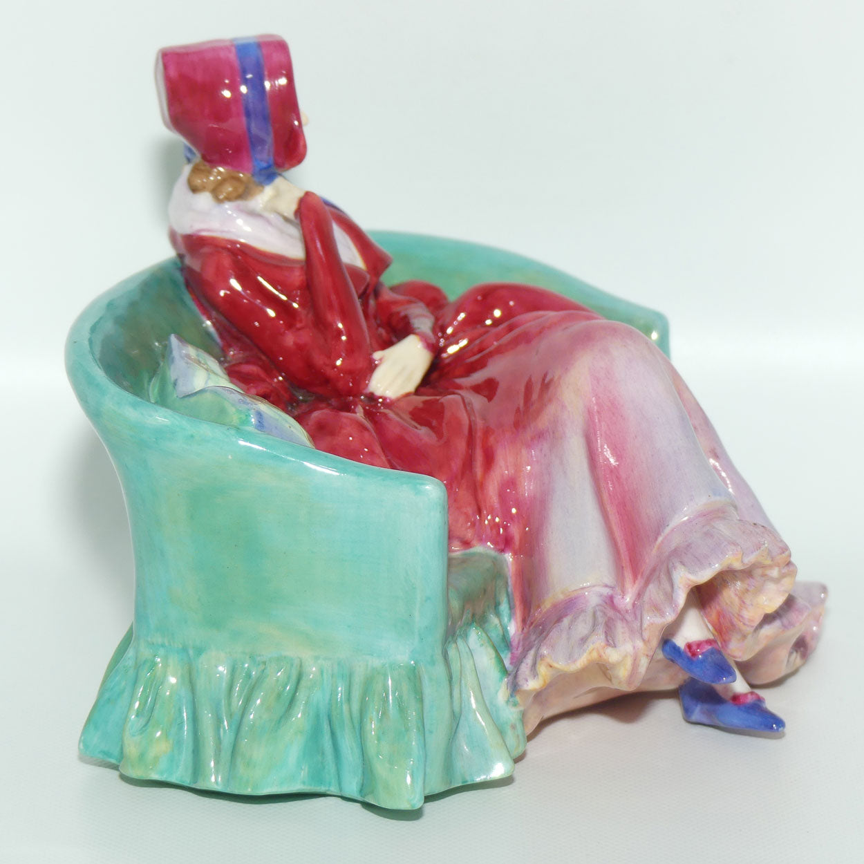 HN1847 Royal Doulton figure Reflections