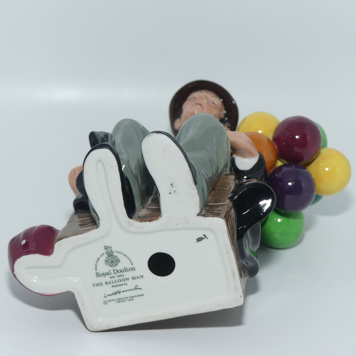 HN1954 Royal Doulton figure The Balloon Man | Green Balloon