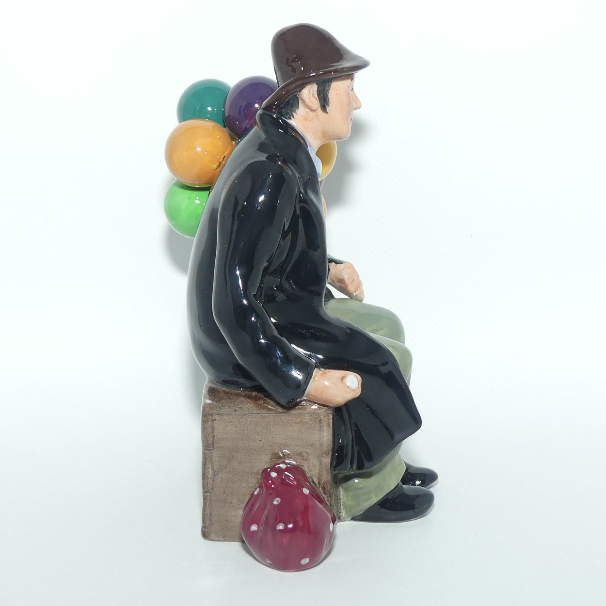 HN1954 Royal Doulton figure The Balloon Man | Green Balloon | 1970's era