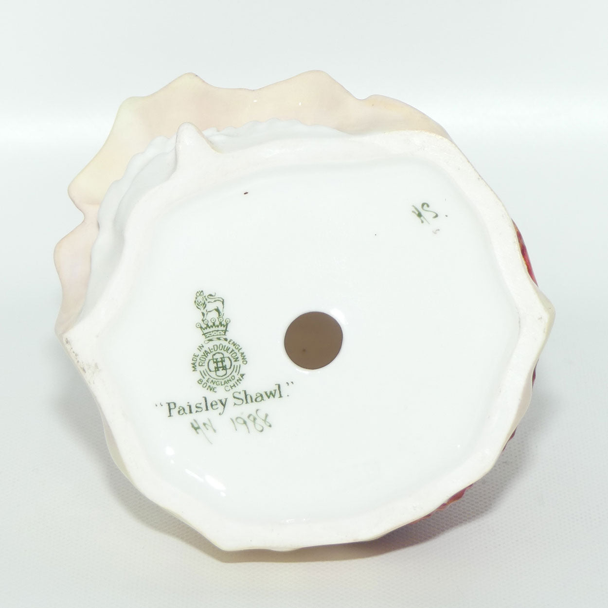 HN1988 Royal Doulton figure Paisley Shawl