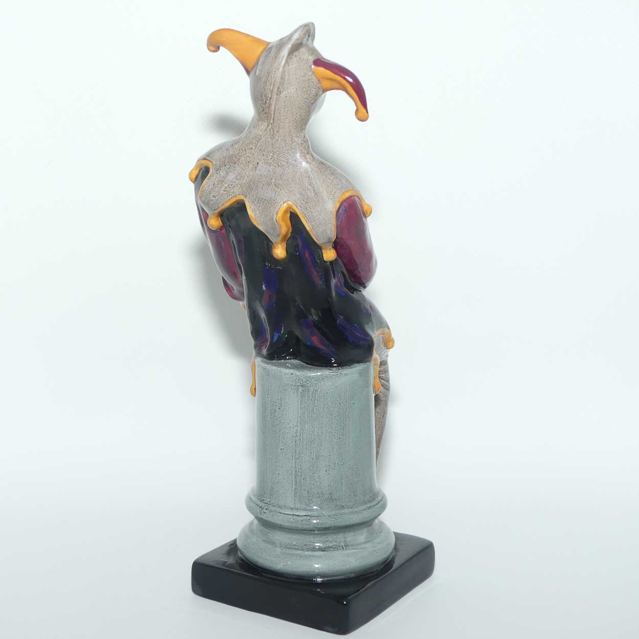 HN2016 Royal Doulton figure The Jester | 1970s era