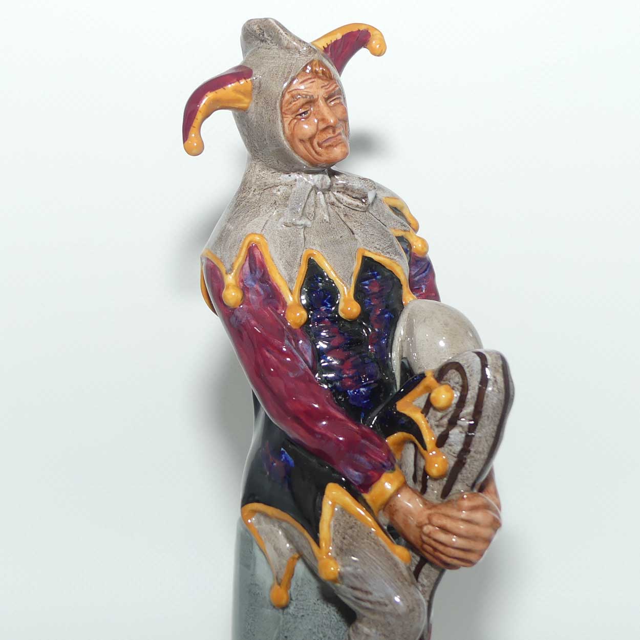 HN2016 Royal Doulton figure The Jester | 1970s era