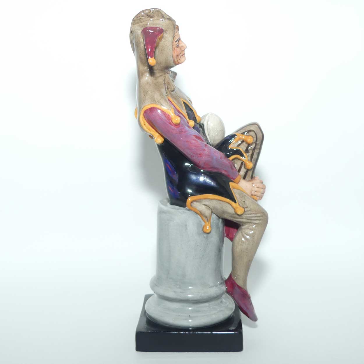 HN2016 Royal Doulton figure The Jester | 1980s era
