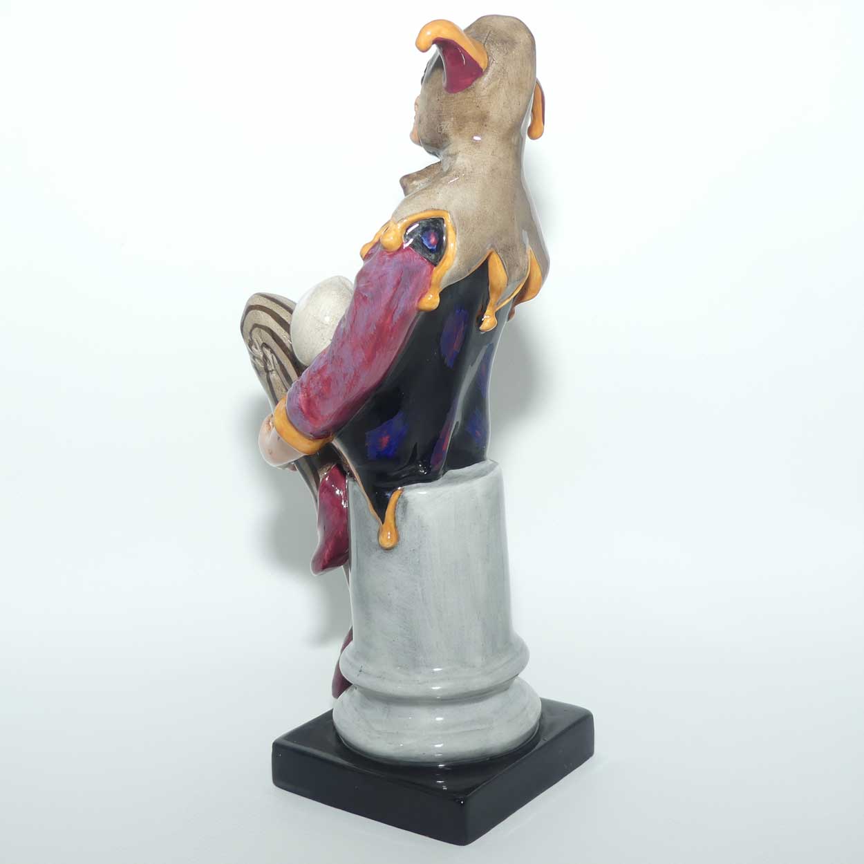 HN2016 Royal Doulton figure The Jester | 1980s era