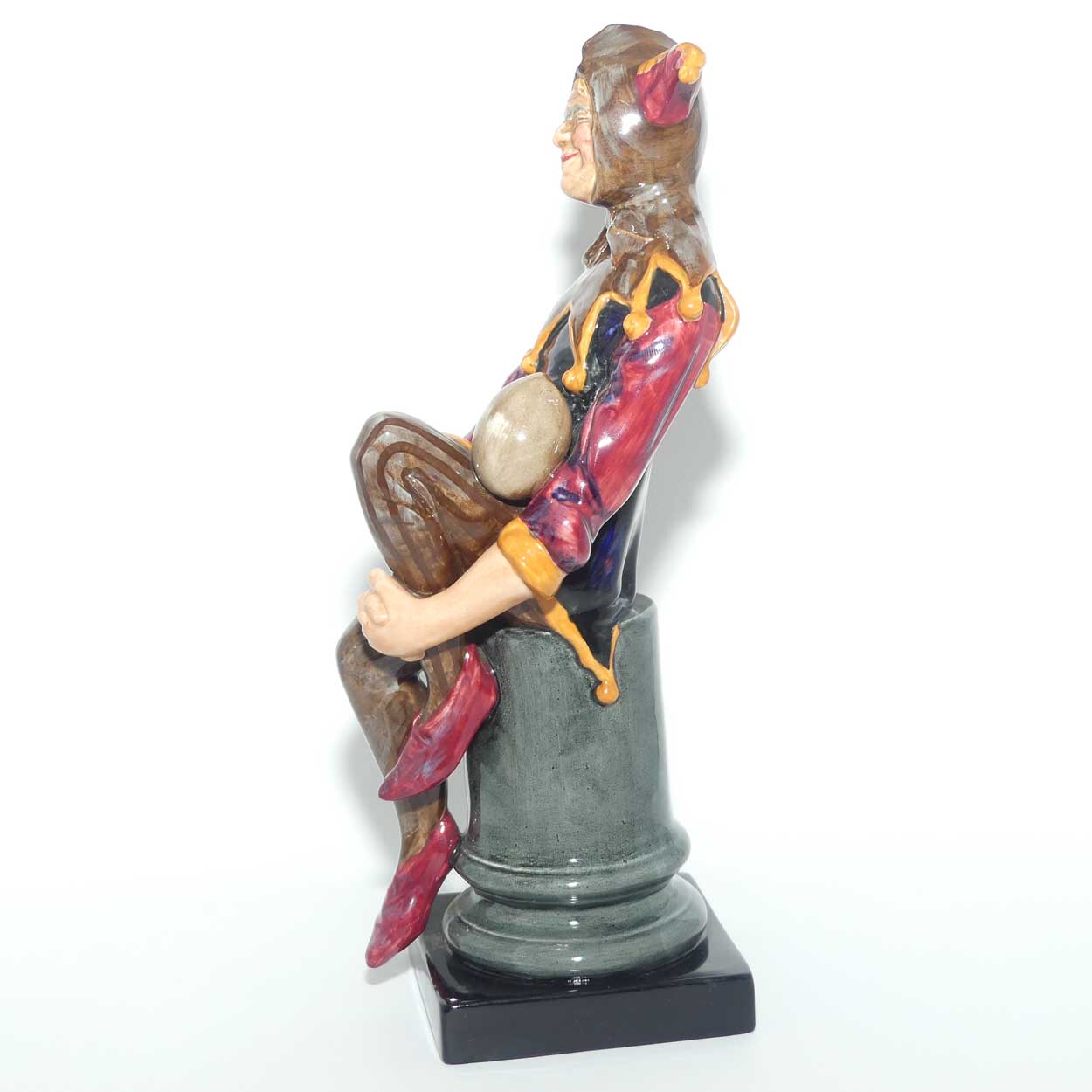 HN2016 Royal Doulton figure The Jester | 1950's era