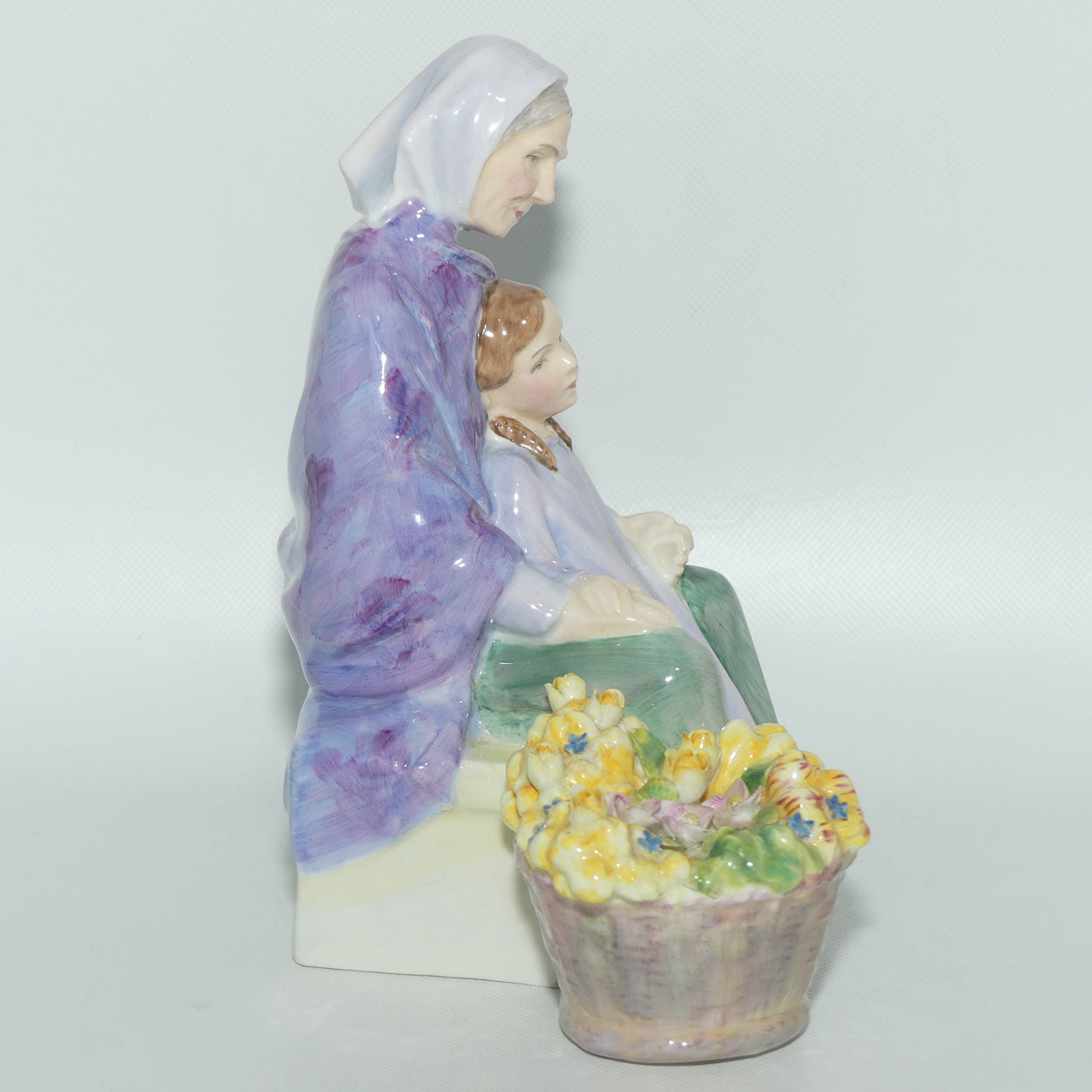 HN2031 Royal Doulton figure Granny's Heritage | #2