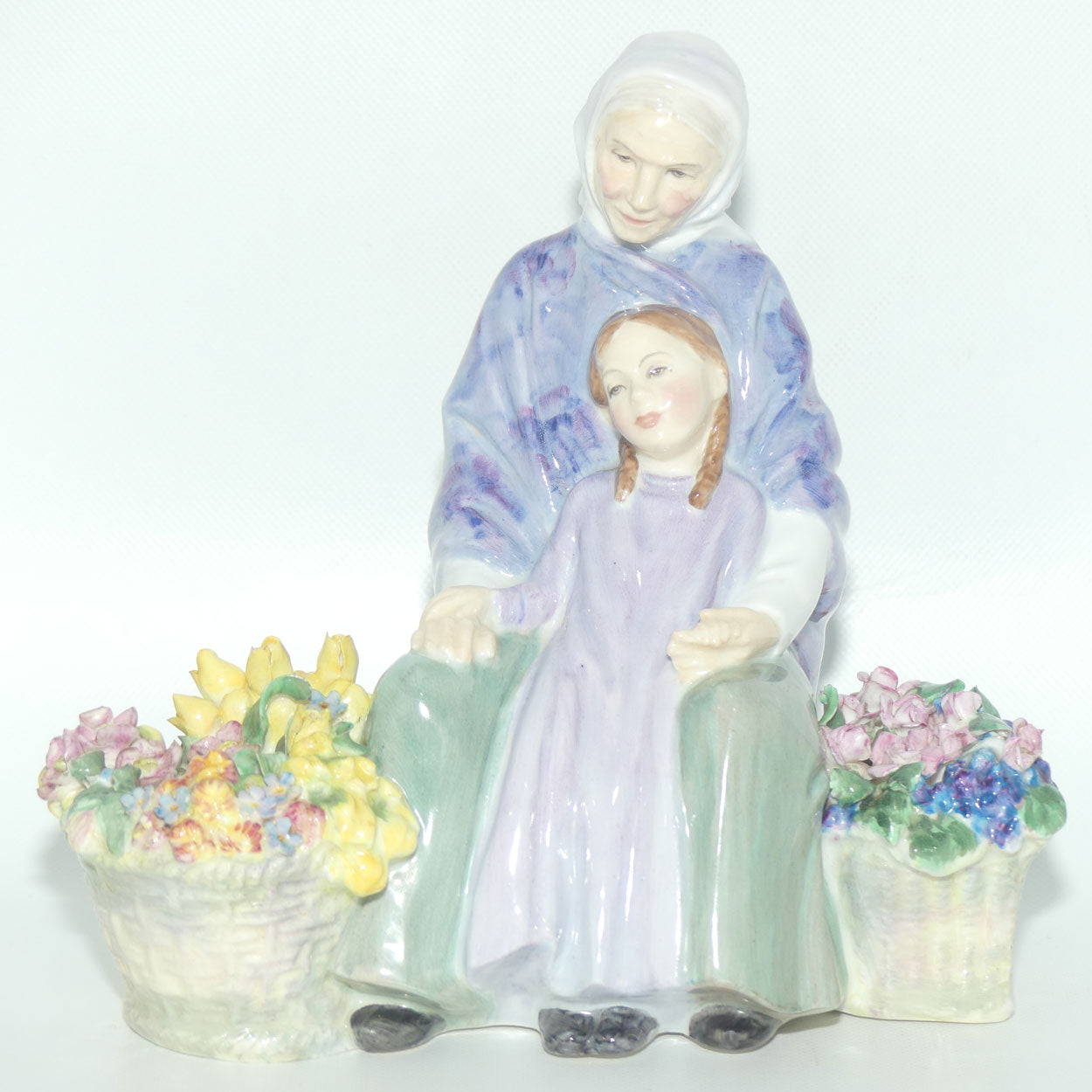 HN2031 Royal Doulton figure Granny's Heritage | #3
