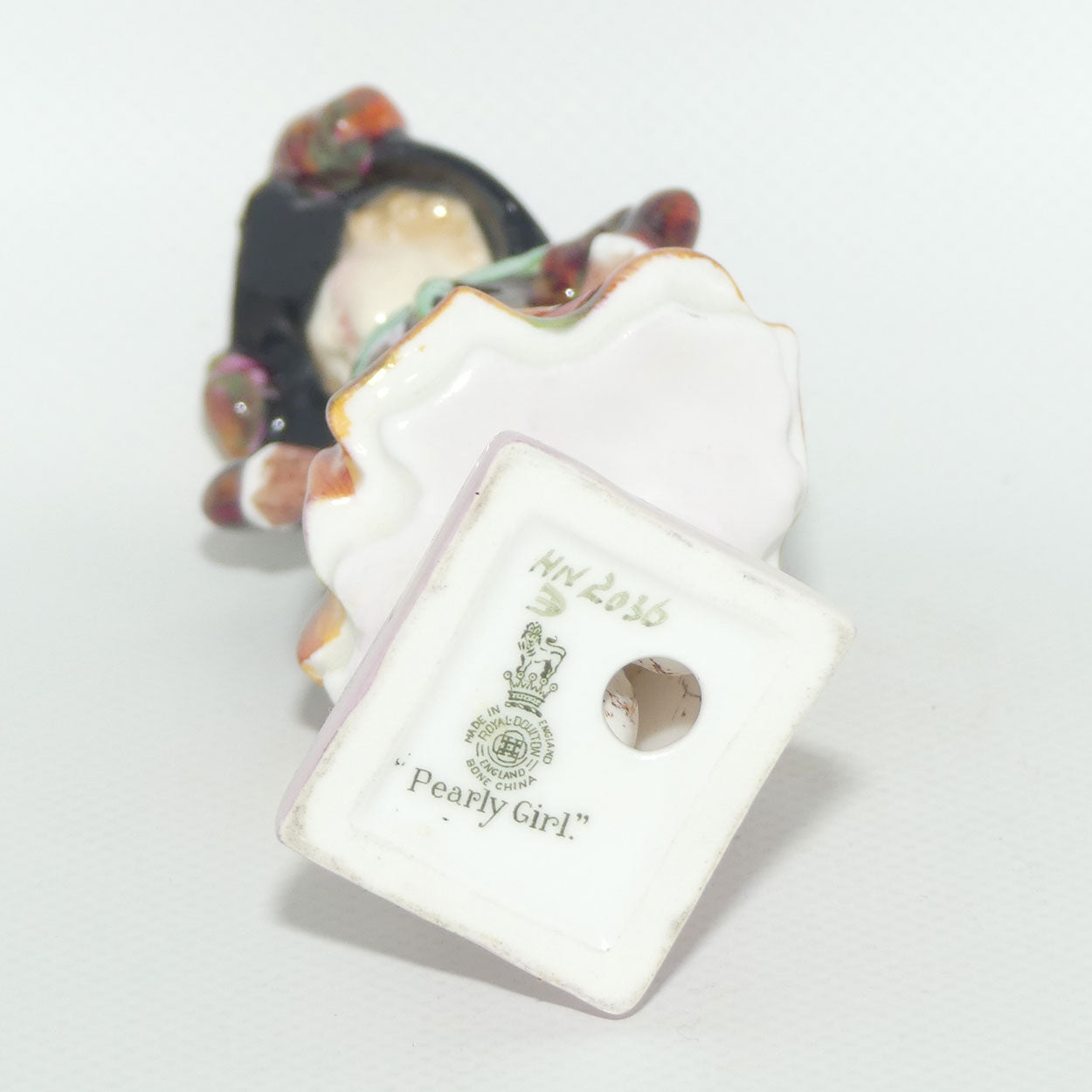 HN2036 Royal Doulton figure Pearly Girl | #1