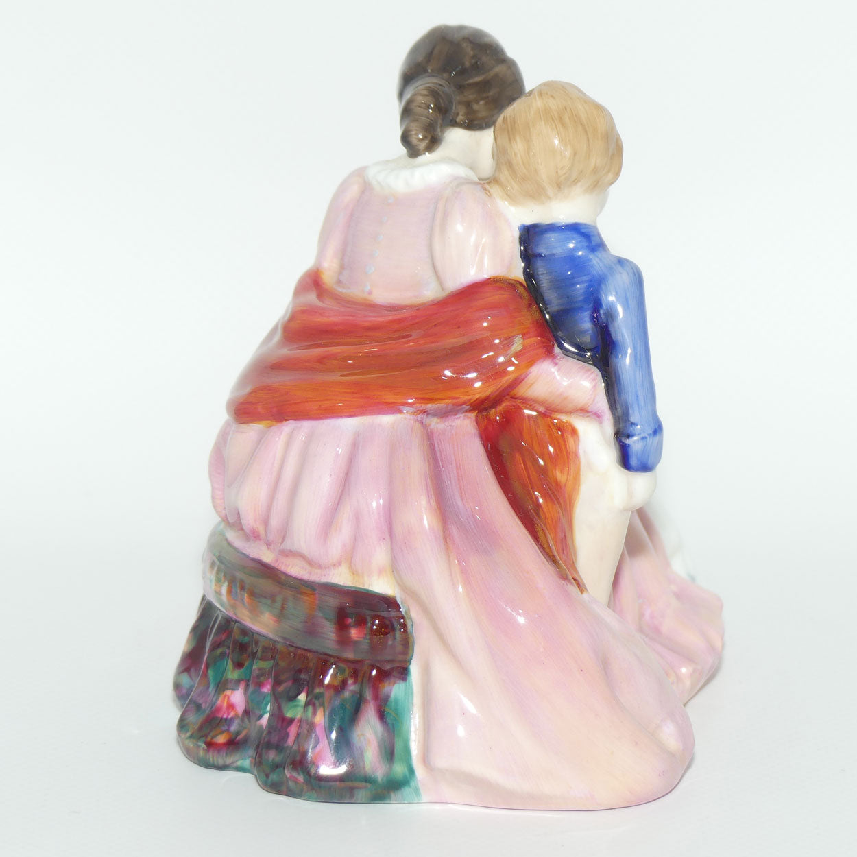 HN2059 Royal Doulton figure Bedtime Story | later version