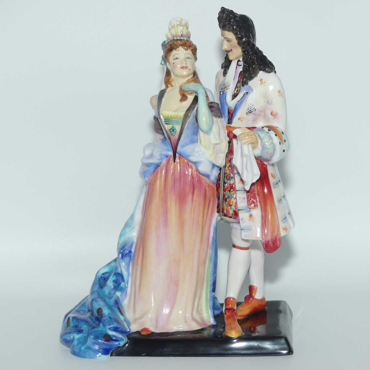 HN2076 Royal Doulton figure Promenade