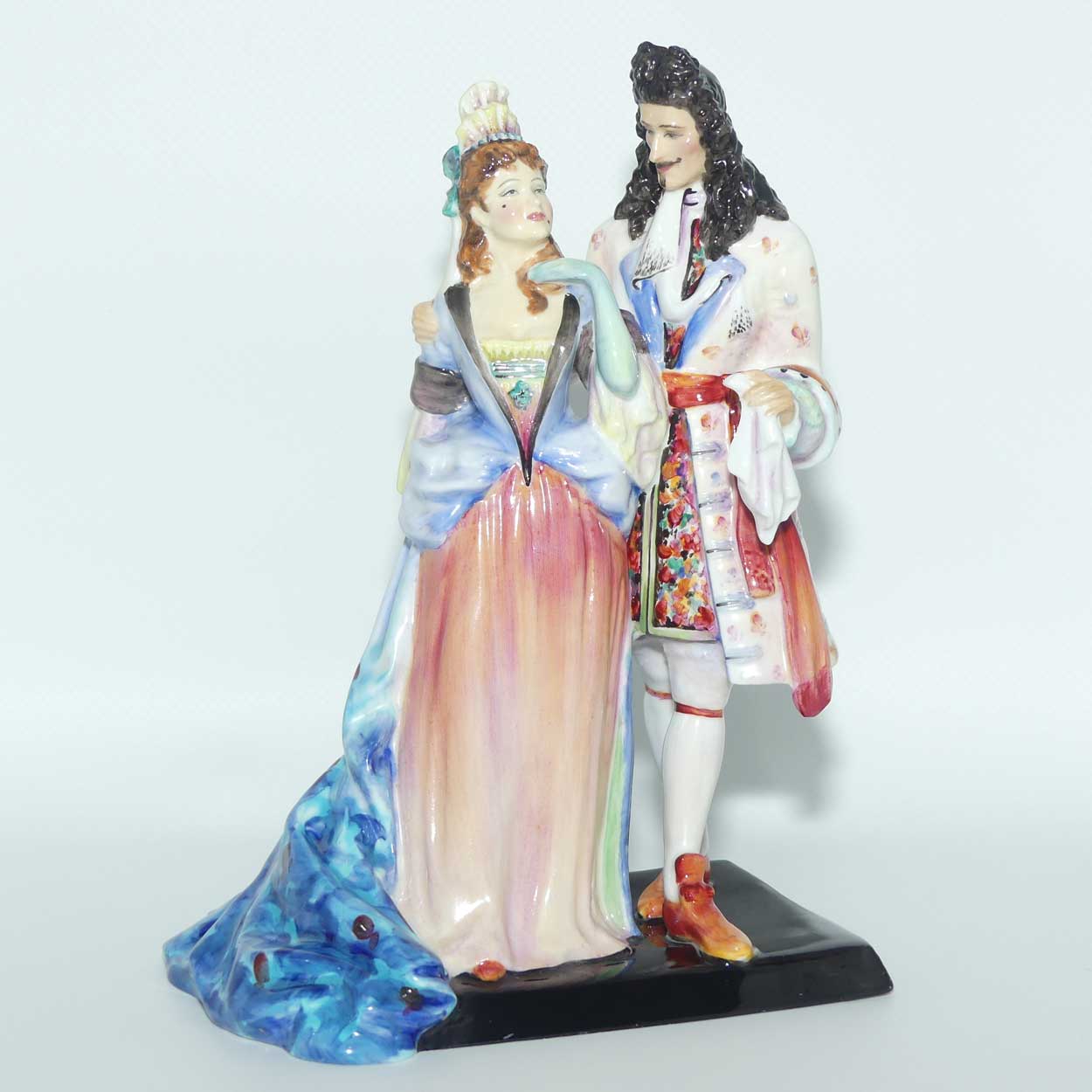 HN2076 Royal Doulton figure Promenade