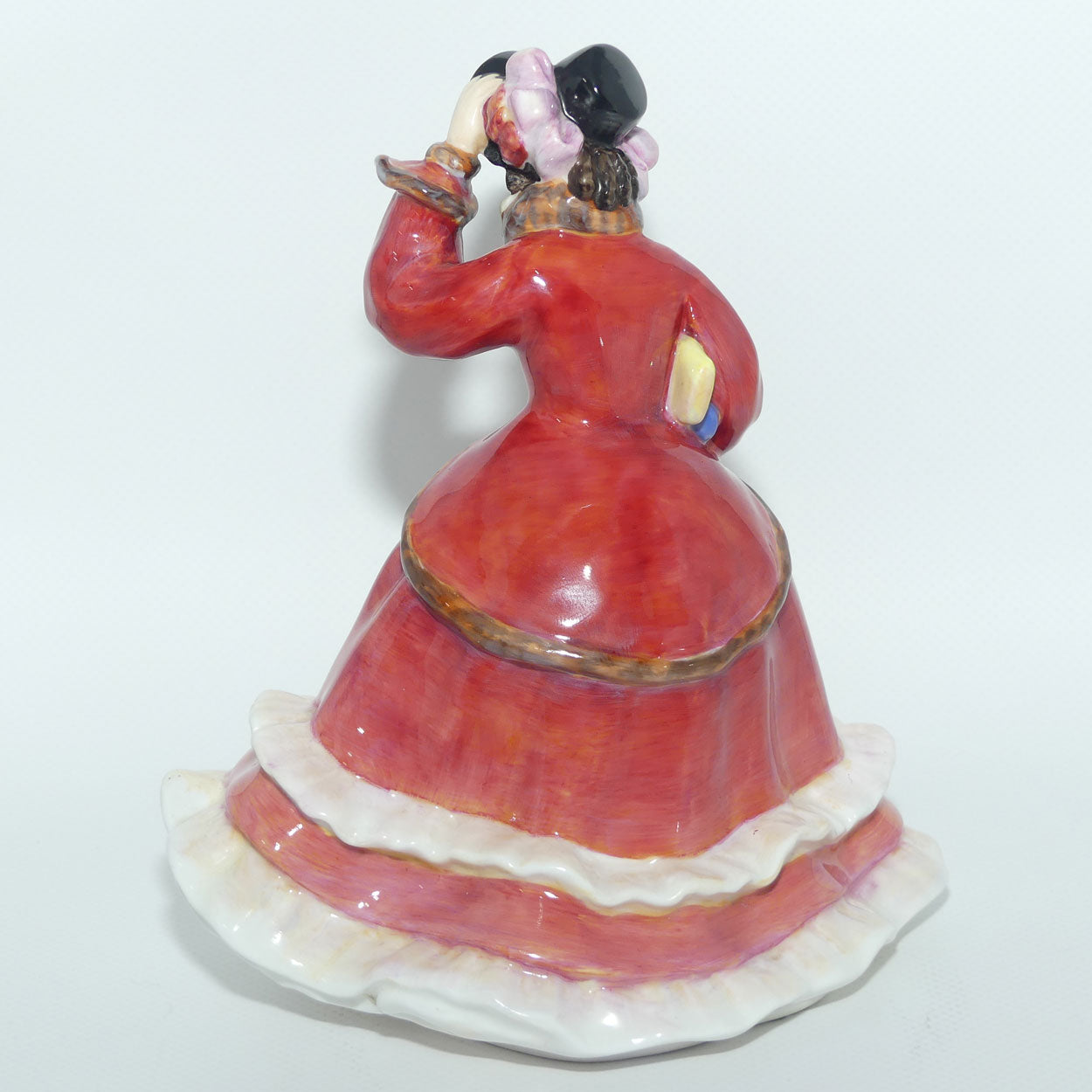 HN2110 Royal Doulton figure Christmas Time