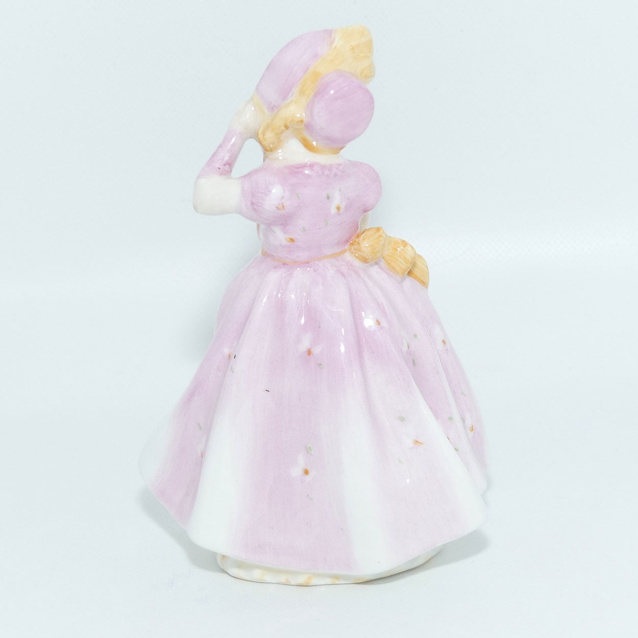 hn2121-royal-doulton-figure-babie