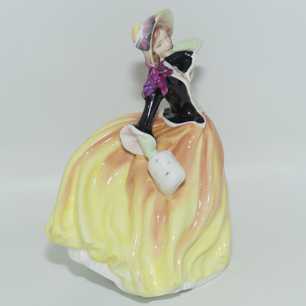 HN2131 Royal Doulton figure Autumn Breezes | Orange