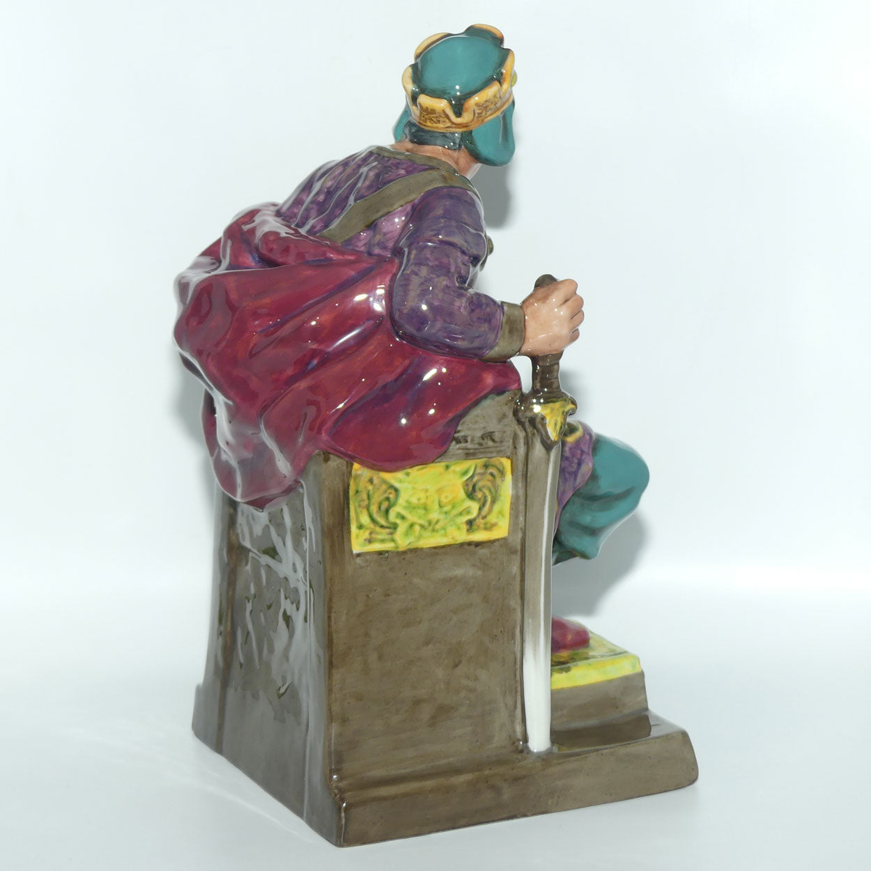 HN2134 Royal Doulton figure The Old King