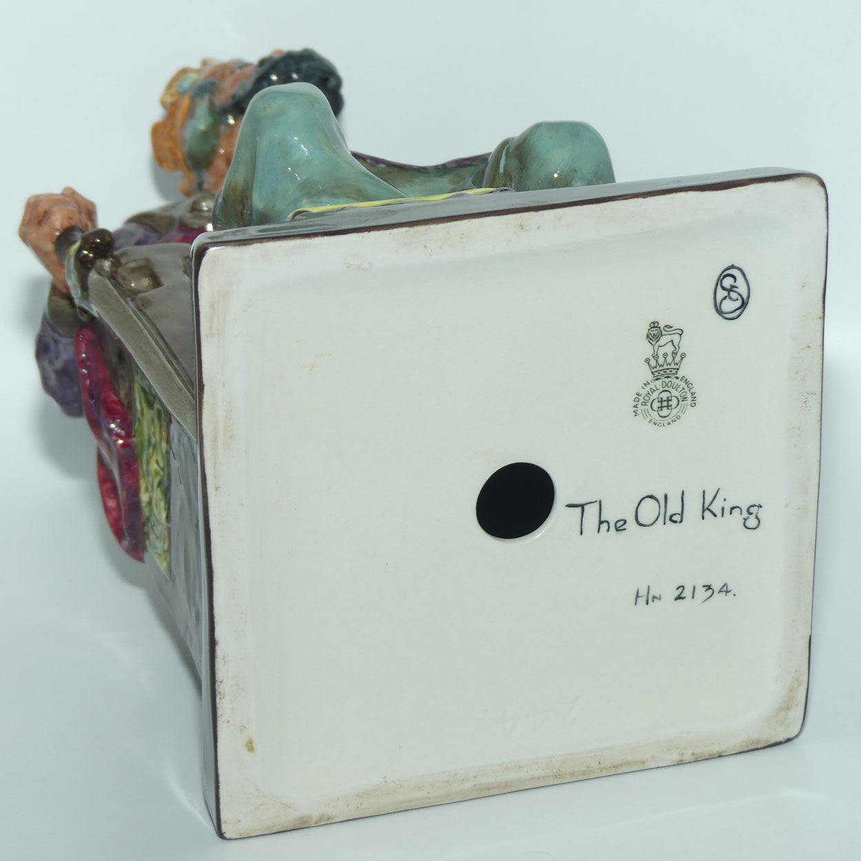 HN2134 Royal Doulton character figure The Old King