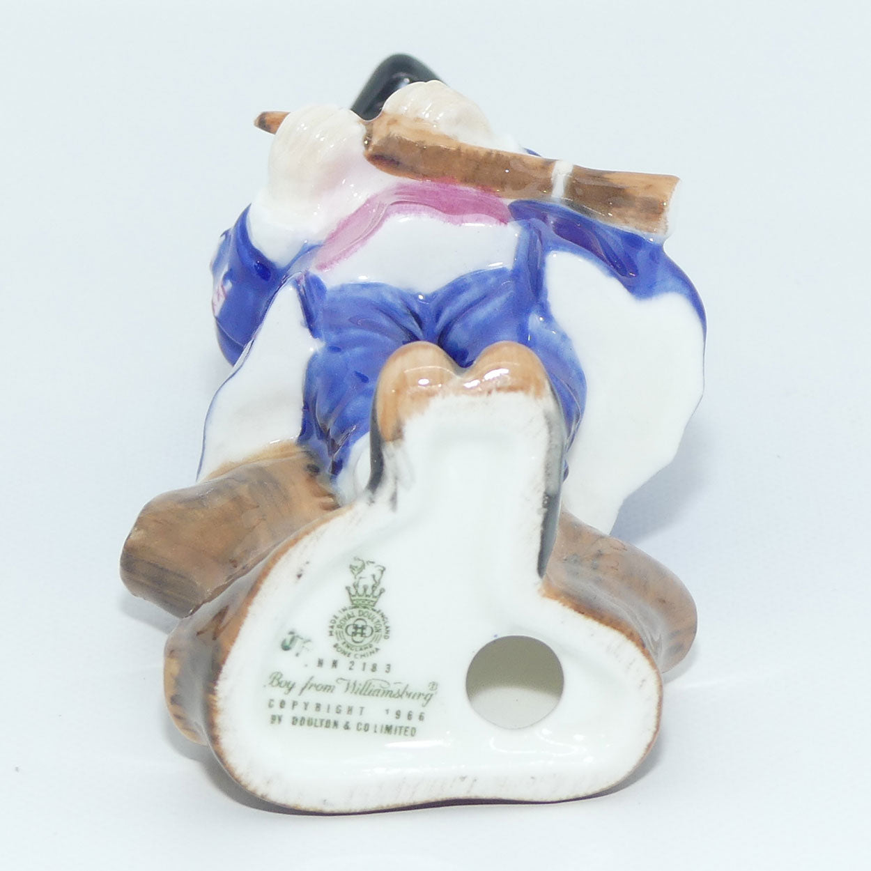 HN2183 Royal Doulton figurine Boy from Williamsburg