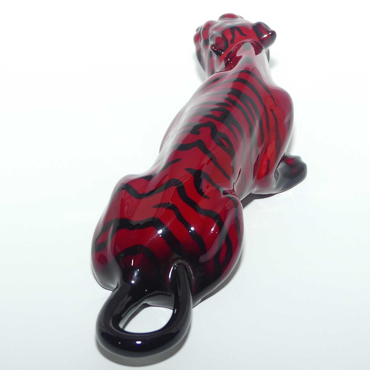 HN0225 Royal Doulton Flambe Crouching Tiger | signed Fred Moore