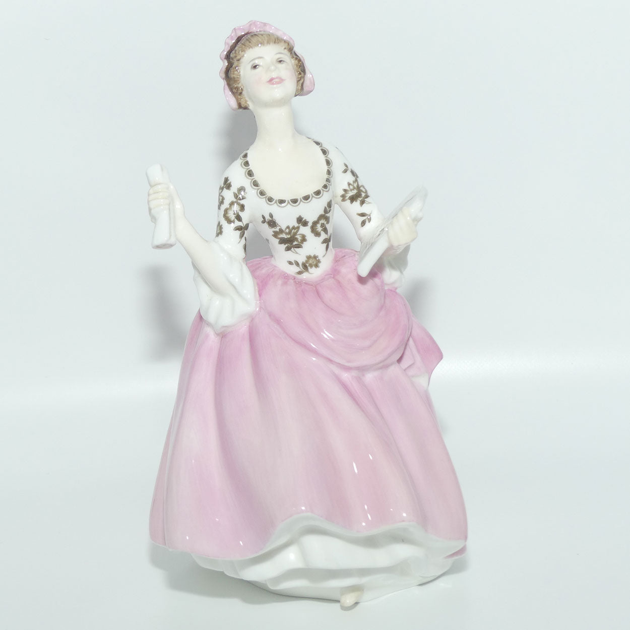 HN2266 Royal Doulton figurine Ballad Seller | Pretty Ladies Figurines