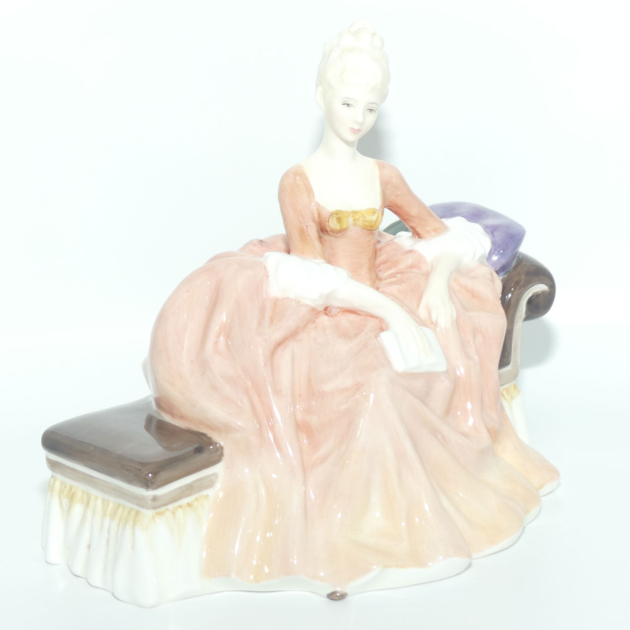 HN2306 Royal Doulton figurine Reverie | Pretty Ladies Figurines