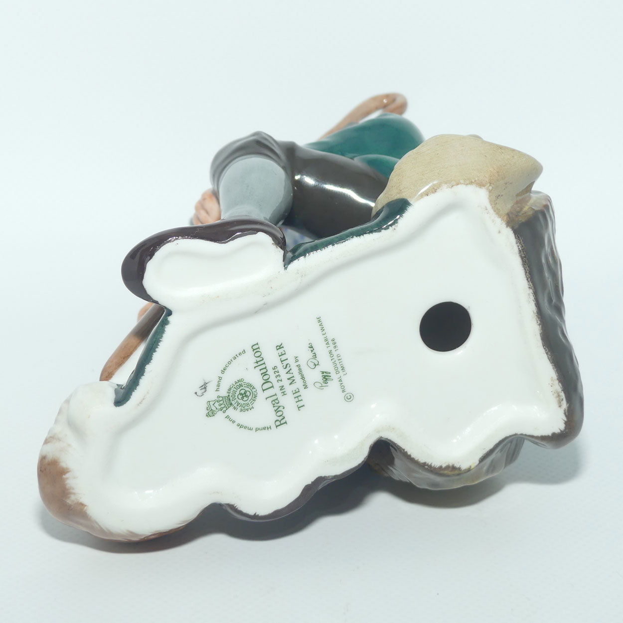HN2325 Royal Doulton figure The Master | later stamp