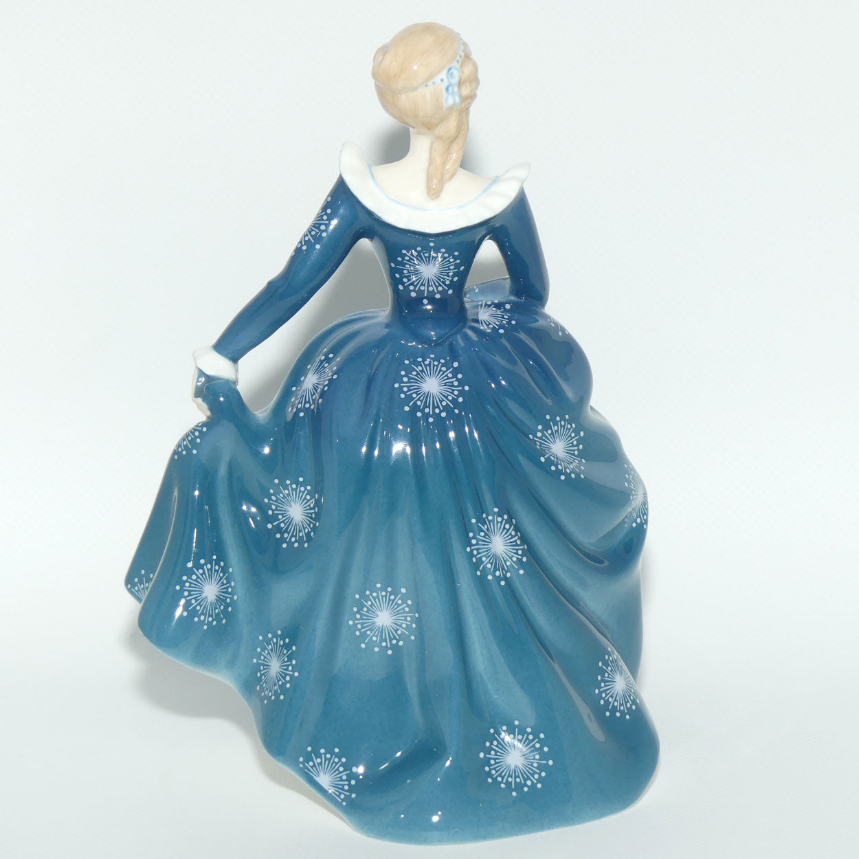 HN2334 Royal Doulton figure Fragrance | Blue