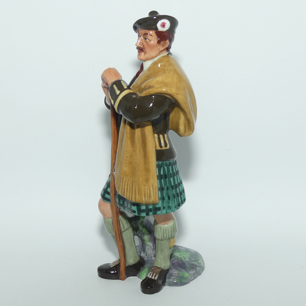 HN2361 Royal Doulton figure The Laird | Newer Stamp