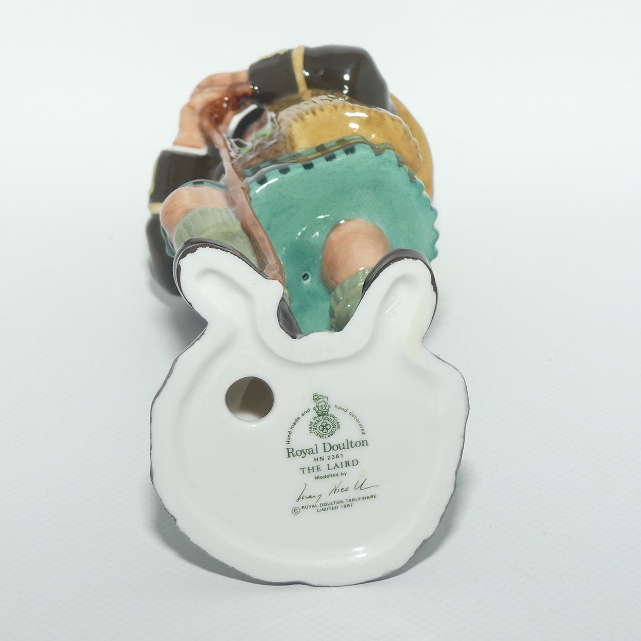 HN2361 Royal Doulton figure The Laird | Newer Stamp