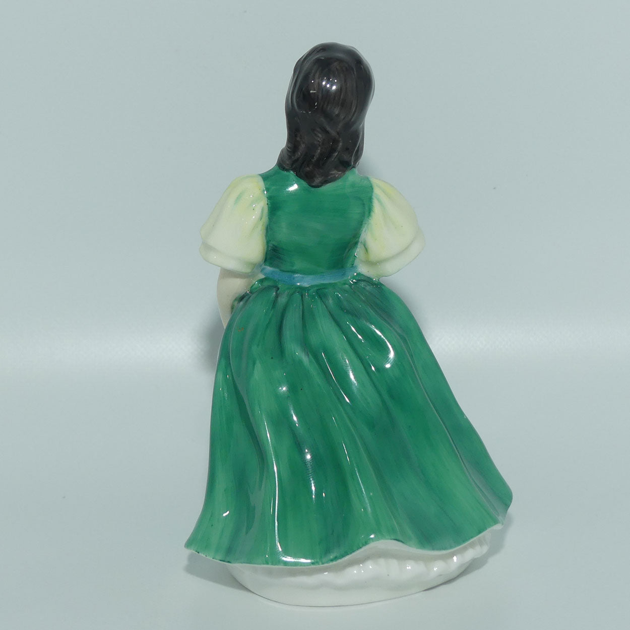 HN2422 Royal Doulton figurine Francine | Bird with Tail Up