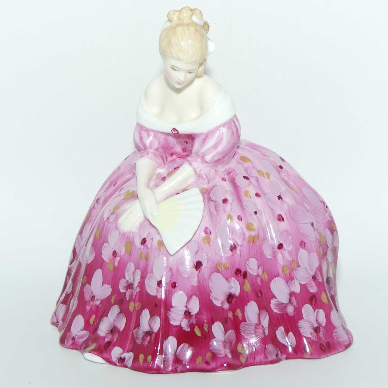 HN2471 Royal Doulton figure Victoria