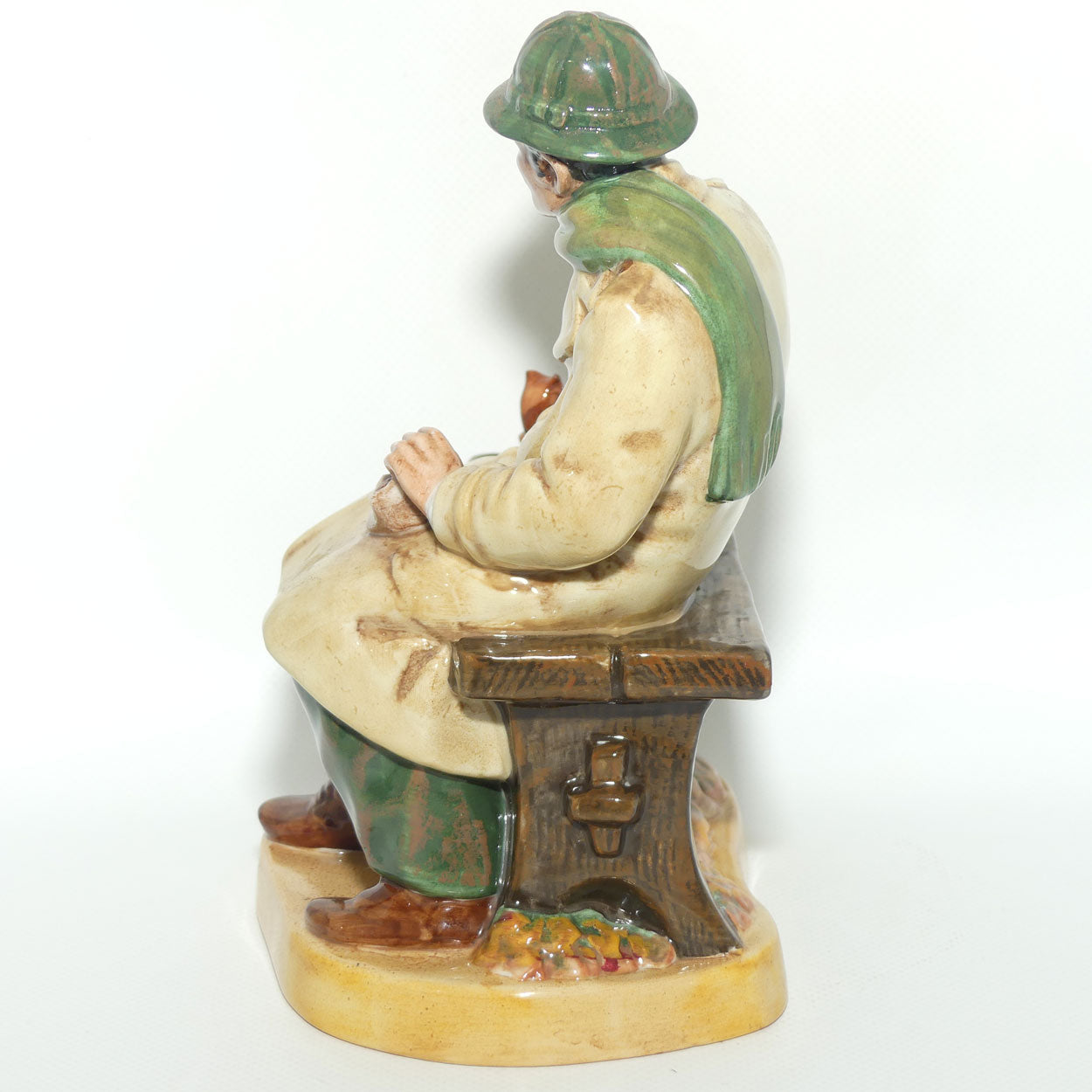 HN2485 Royal Doulton figure Lunchtime