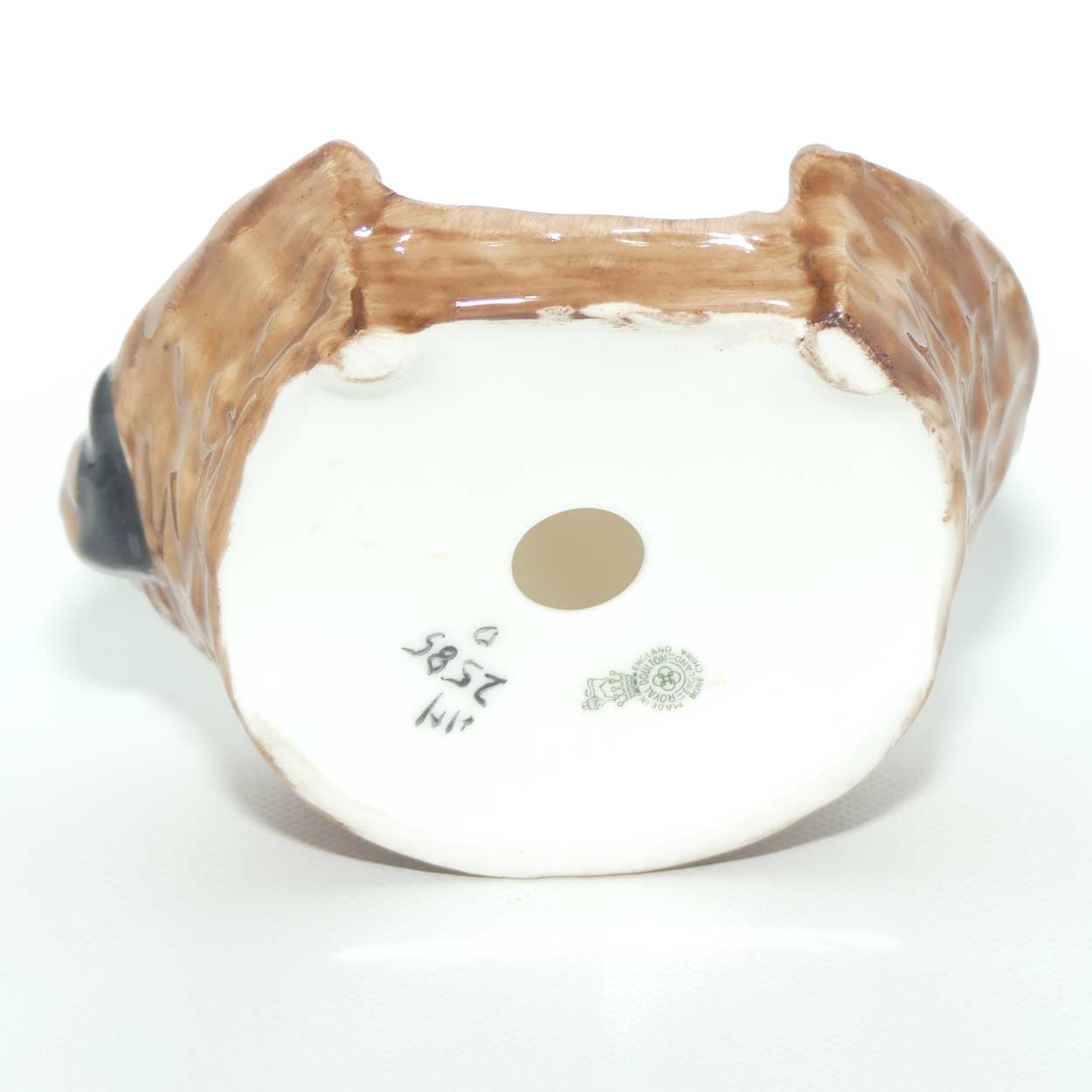 HN2585 Royal Doulton Cocker Spaniel Lying in a Basket