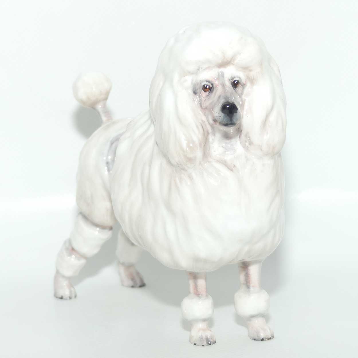 HN2631 Royal Doulton French Poodle | Medium