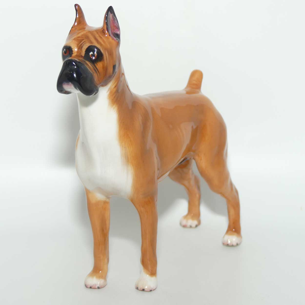 HN2643 Royal Doulton Boxer Ch. 'Warlord of Mazelaine'