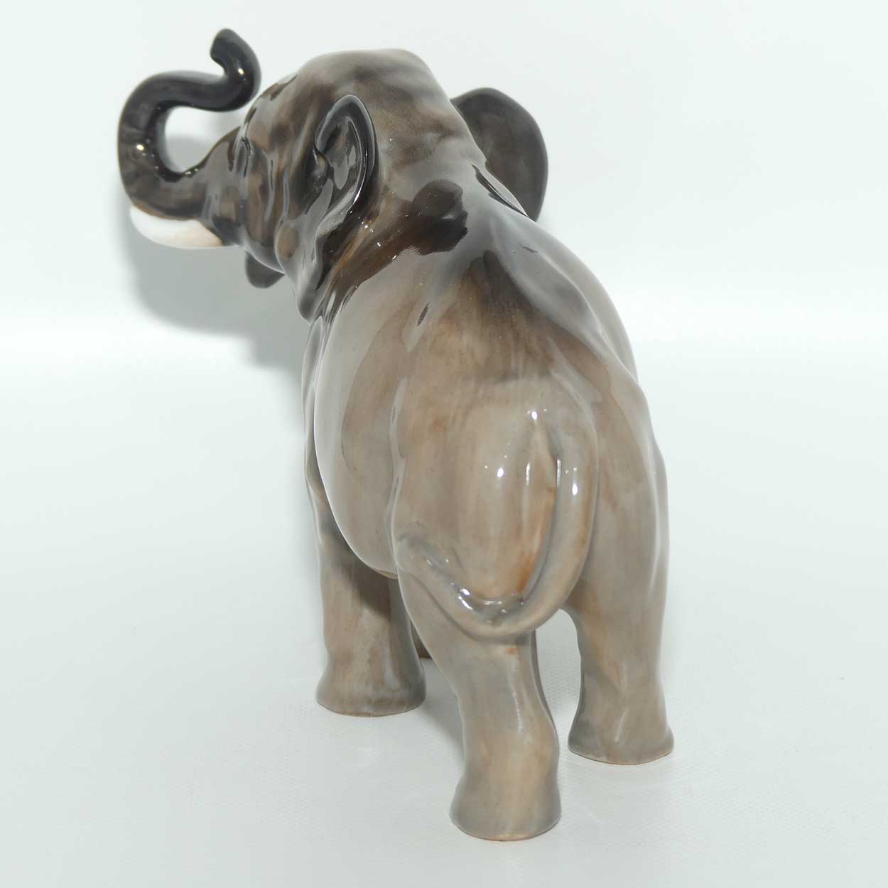 HN2644 Royal Doulton Elephant Trunk in Salute (Grey)