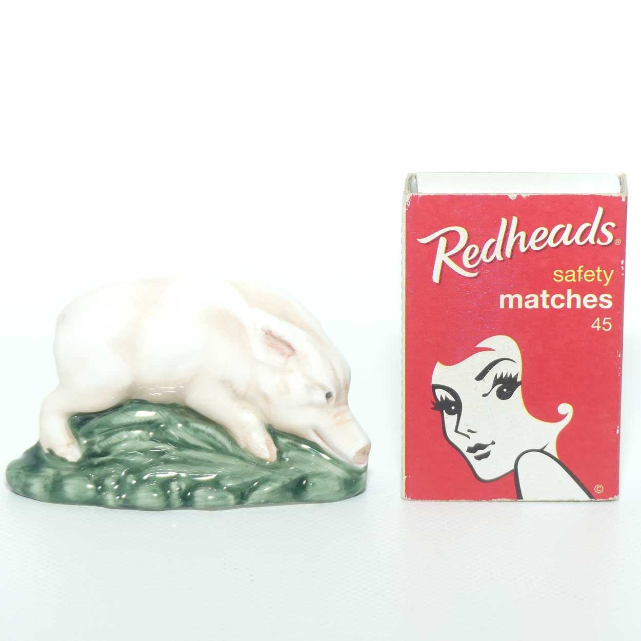 HN2653 Royal Doulton figure Piglet