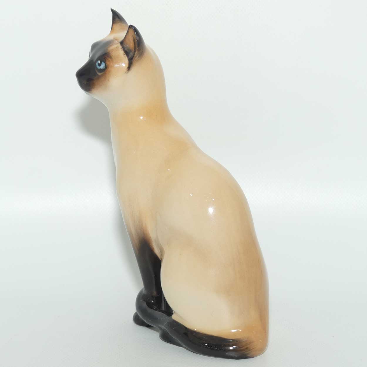 HN2655 Royal Doulton Siamese Cat | Seated