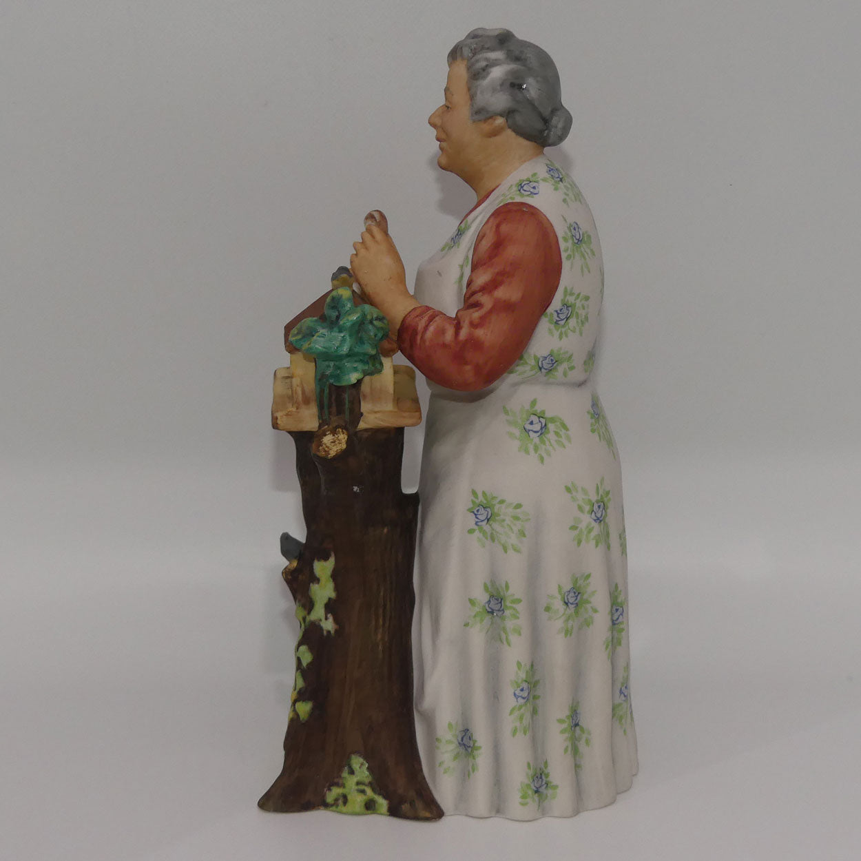 hn2671-royal-doulton-figure-good-morning